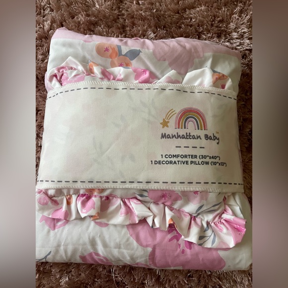 3 for $19) Cute baby girls comforter and pillow set - Picture 4 of 8